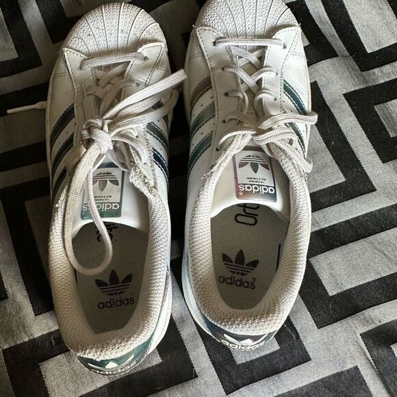 Girls Adidas Superstar La Marque Aux 3 Bandes 9K - Picture 7 of 11